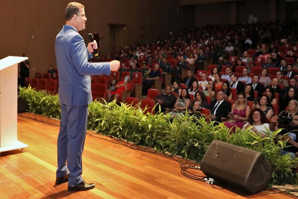 Governador coronel Marcos Rocha defende soberania brasileira na abertura da Semana da Pátria em Rondônia