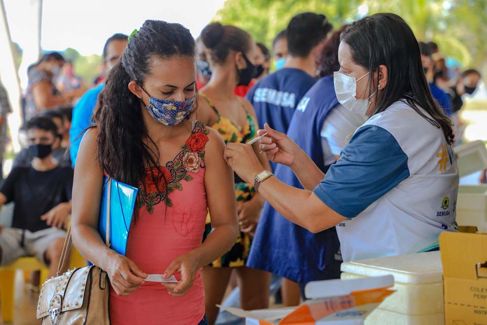 Mais de 20 mil pessoas foram vacinadas contra a covid-19 nos distritos de Porto Velho