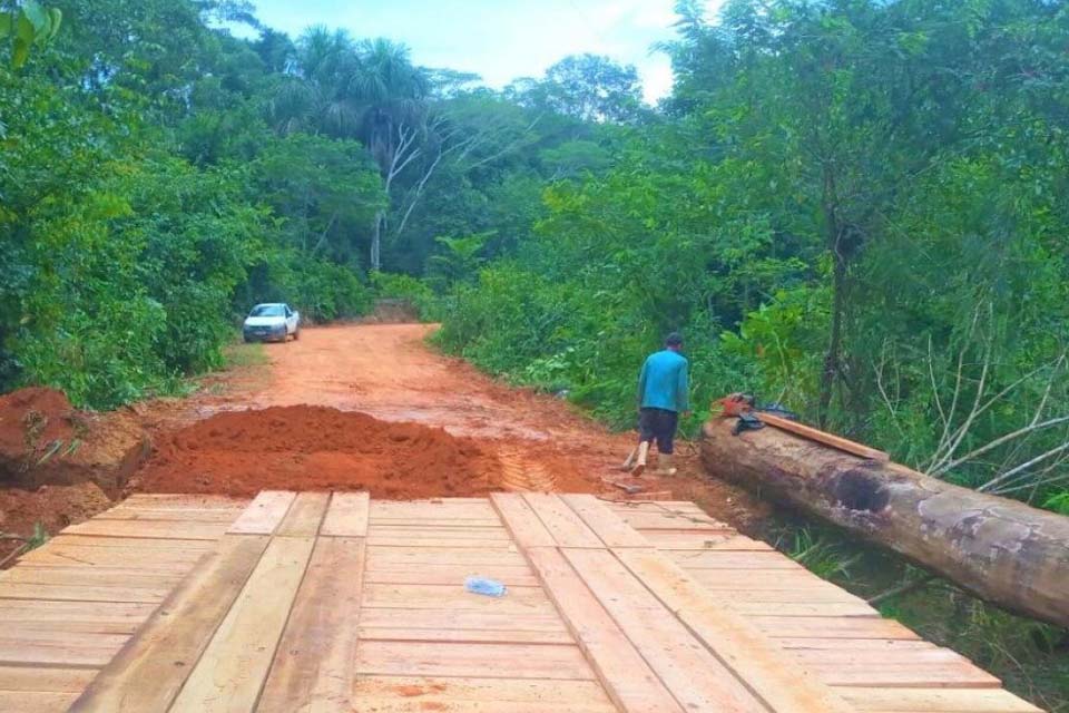 Prefeitura conclui construção de ponte no Travessão Sombra da Mata