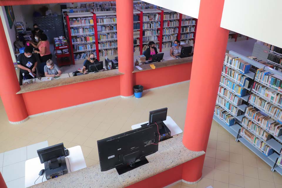 Mesmo em período de férias, Biblioteca Francisco Meireles está de portas abertas para os estudantes e leitores