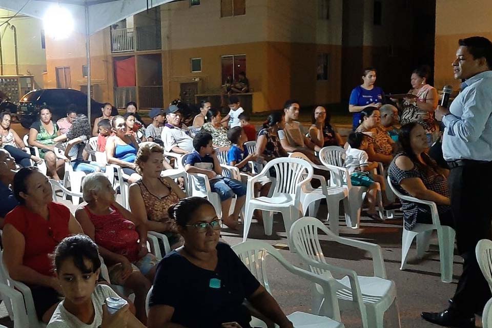 Palestra de planejamento do orçamento familiar é coordenada pela Semur