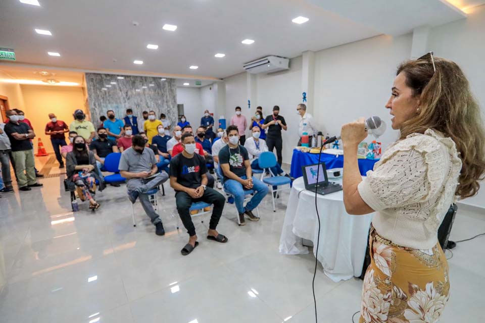 Servidores da saúde de Porto Velho participam da abertura oficial do Novembro Azul