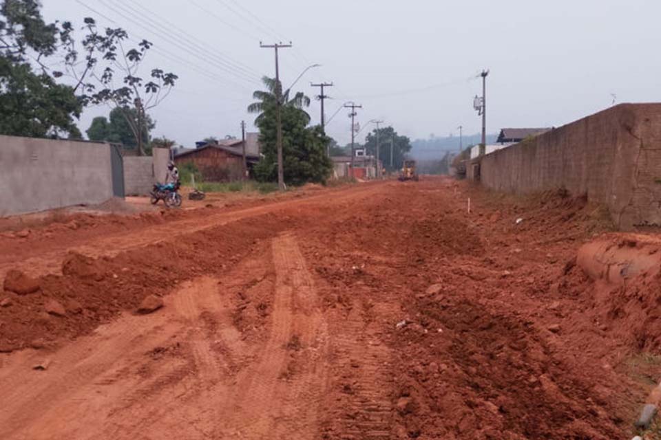 Obras de infraestrutura urbana são iniciadas pelo governo no município de Parecis