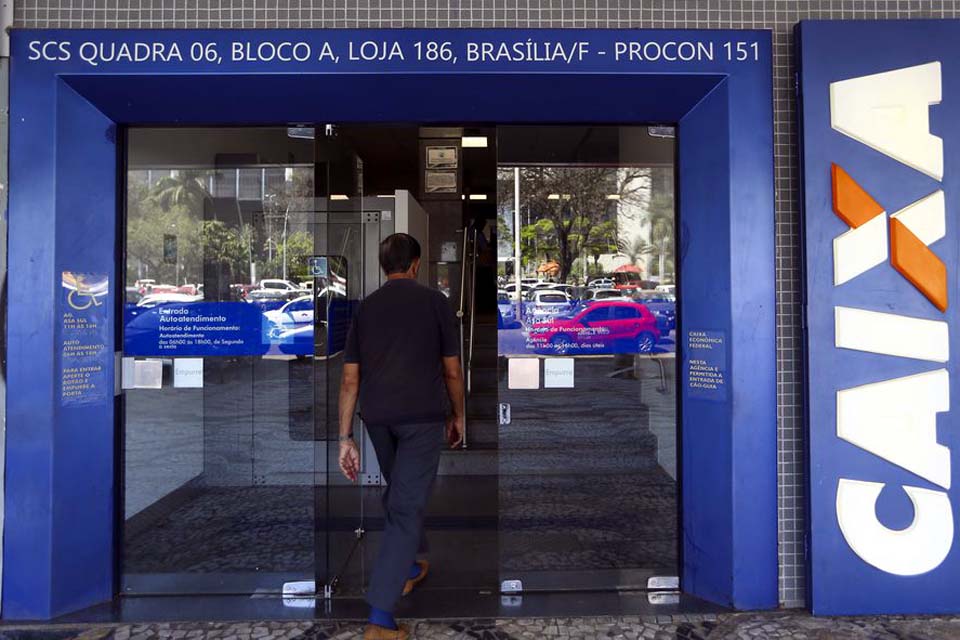 Caixa libera abono salarial para trabalhadores nascidos em outubro