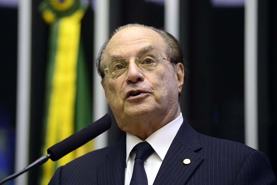 Supremo extingue pena do ex-deputado Paulo Maluf