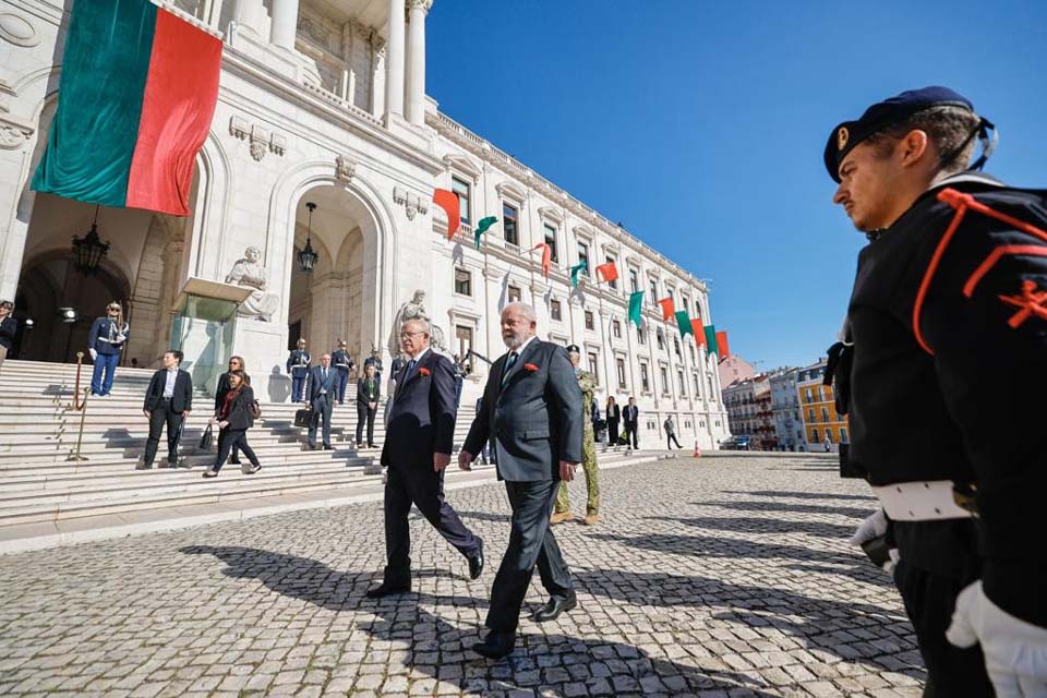 Lula defende democracia, condena invasão russa na Ucrânia e cobra reformulação do Conselho de Segurança da ONU