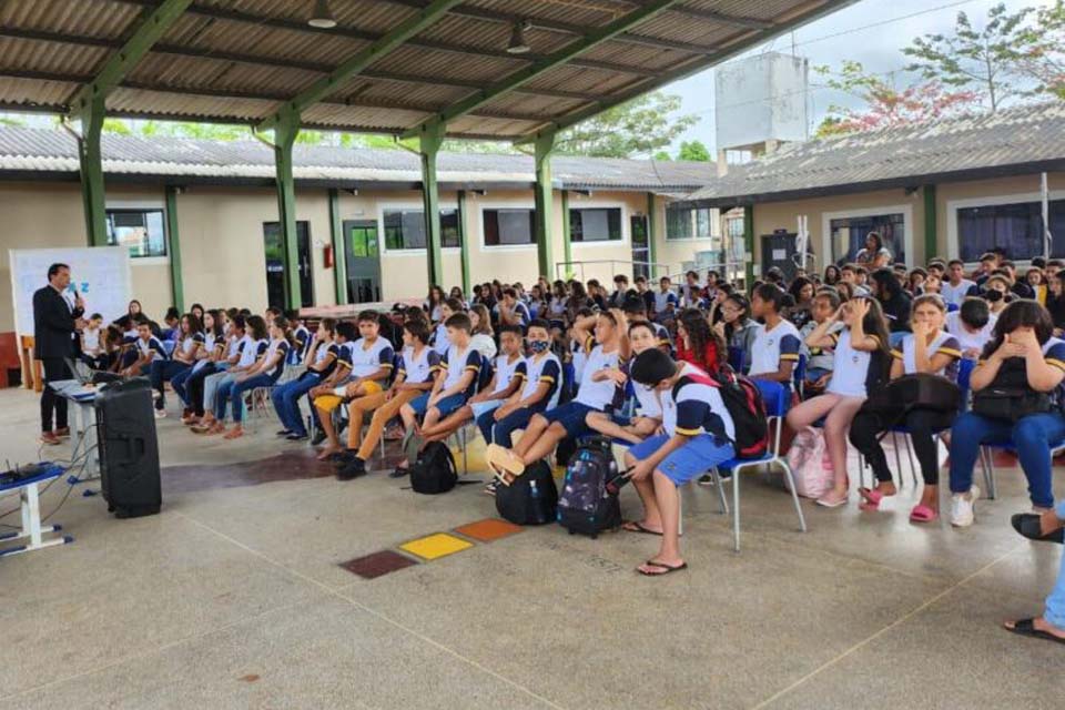 Escolas estaduais de Rolim de Moura se destacam no ranking nacional de educação