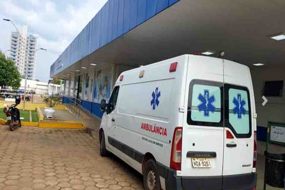 Idosa de Cerejeiras dá entrada no Hospital de Vilhena com faca cravada no pescoço