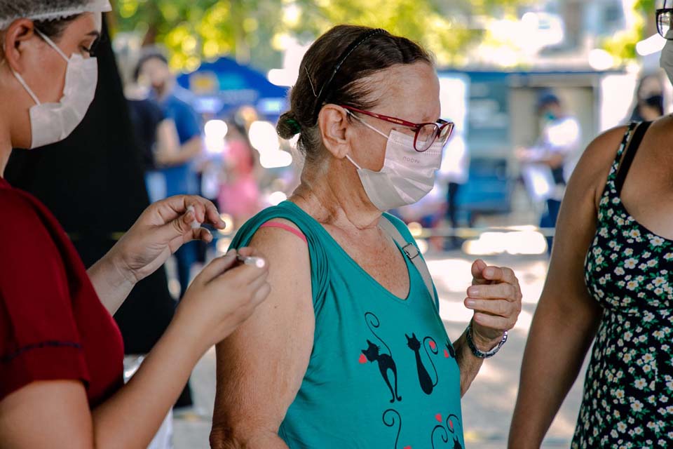 Em Porto Velho, vacinação contra a covid-19 é destaque durante evento solidário no Mercado Cultural 