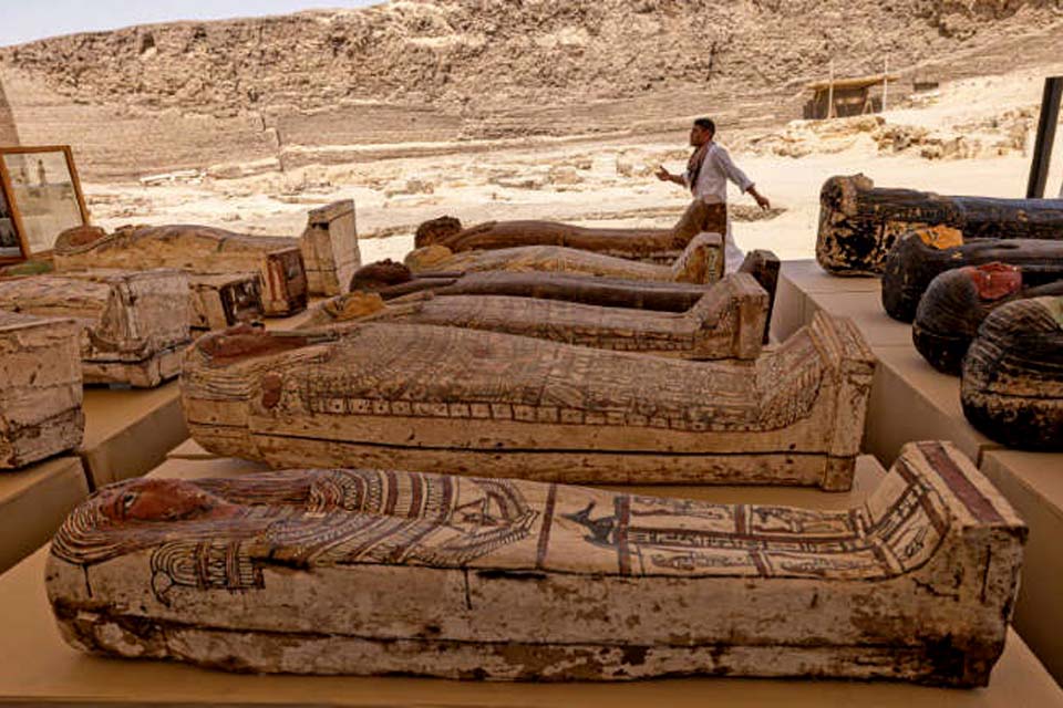 Egito revela descoberta arqueológica gigantesca em Saqqara