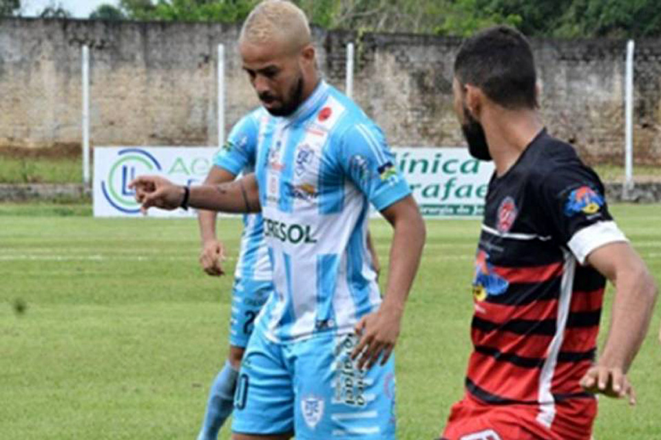 Lateral retorna ao Ji-Paraná após empréstimo ao Águia de Marabá