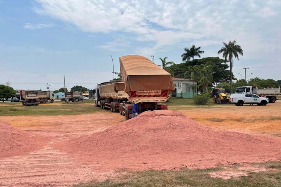 Semaic realiza o transporte de mais de 400 toneladas de calcário para produtores rurais de Ariquemes