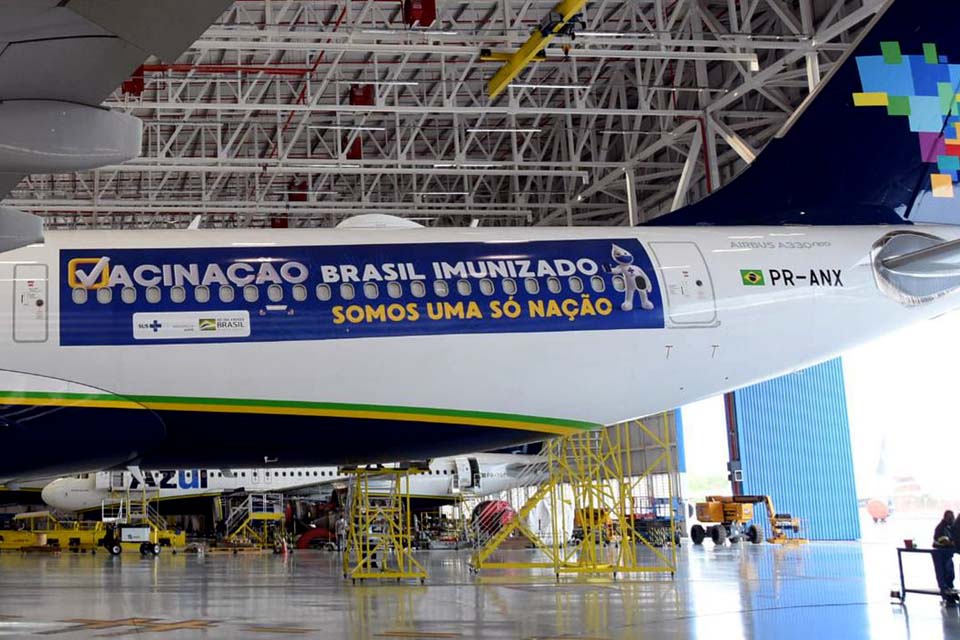 Avião que vai buscar vacinas na Índia decola hoje do Recife