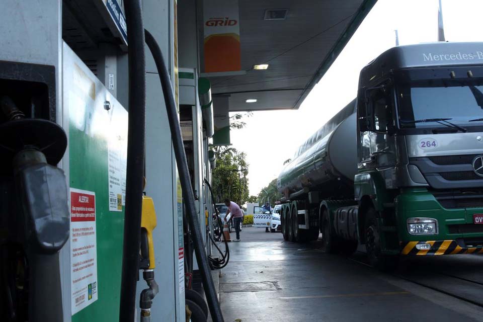 Petrobras reduz novamente preços da gasolina e do diesel em refinarias