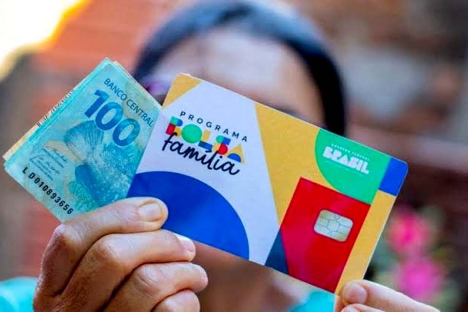 Caixa paga Bolsa Família com novo adicional de R$ 50 a NIS de final 8