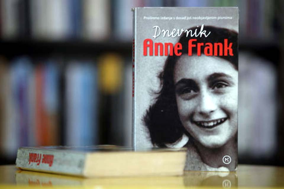 Polícia investiga suposta mensagem antissemita na Casa de Anne Frank