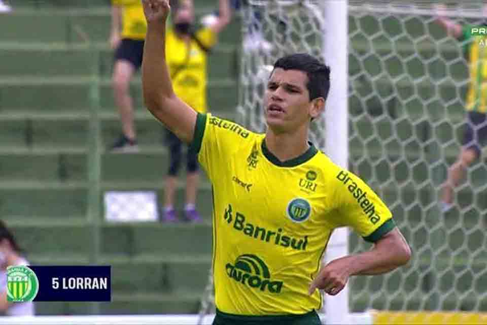 Titular de campanha positiva do Ypiranga, cacoalense é saudoso sobre RO, comemora gol decisivo e retrospecto do clube no Gauchão