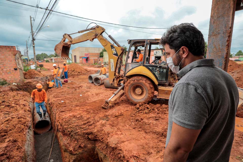  Maurício Carvalho acompanha retomadas das obras da avenida Rio de Janeiro