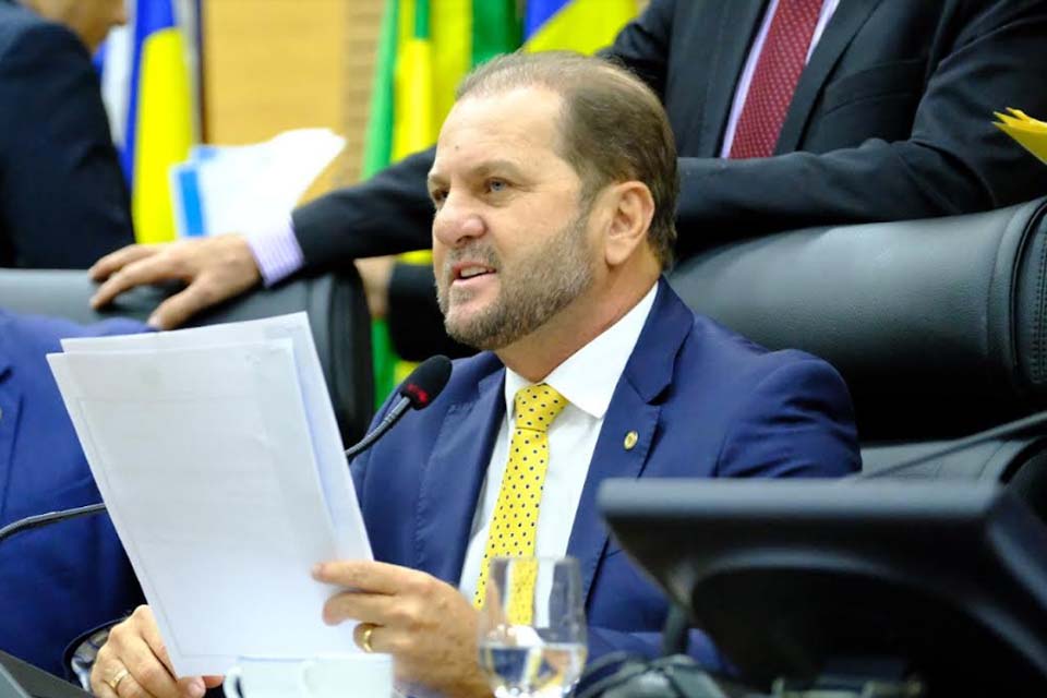 Deputado Cirone Deiró quer redução de faixa de domínio da BR 364 para não prejudicar empresas