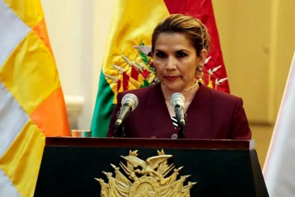 Ex-presidente boliviana Jeanine Áñez é presa