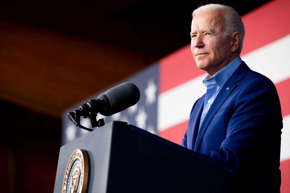 Biden diz que EUA têm compromisso de defender Taiwan