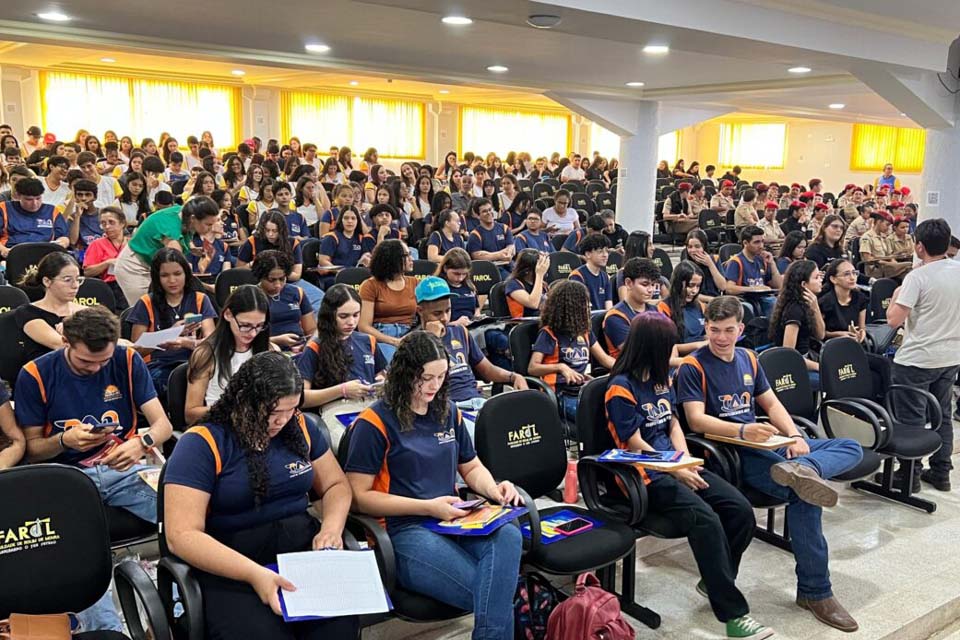 Aulões do projeto “Trilhando rumo ao Enem” reúnem estudantes em vários municípios