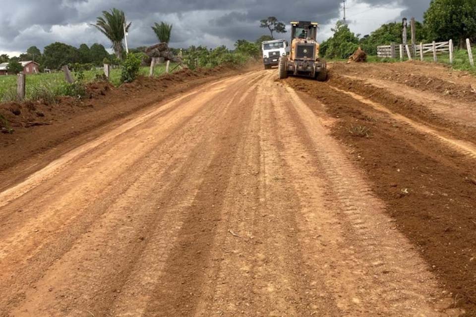 Gestão da Prefeitura encerrará trabalhos com cerca de 7 mil kms de estradas rurais recuperadas em Porto Velho