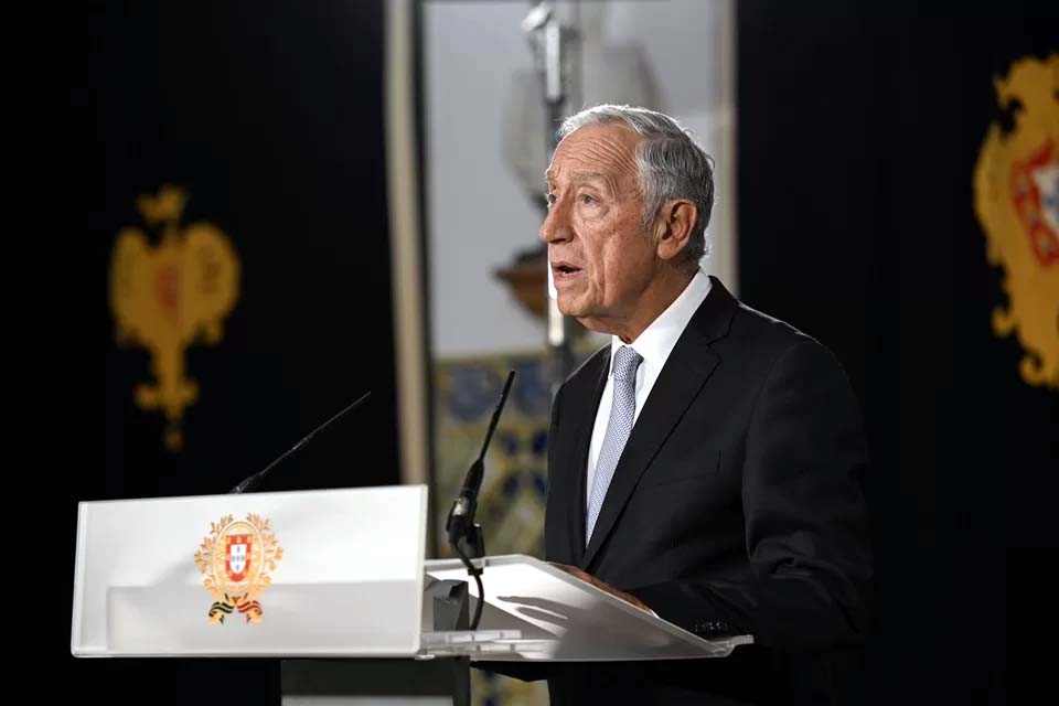 Presidente de Portugal dissolve parlamento e anuncia novas eleições