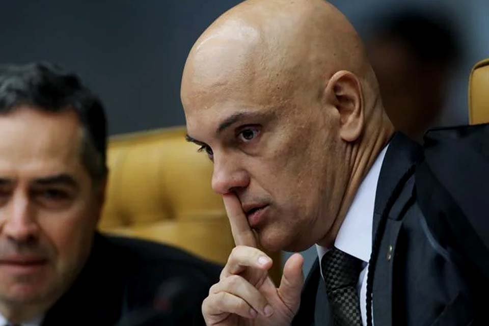 Moraes retira sigilo de investigações sobre atos antidemocráticos