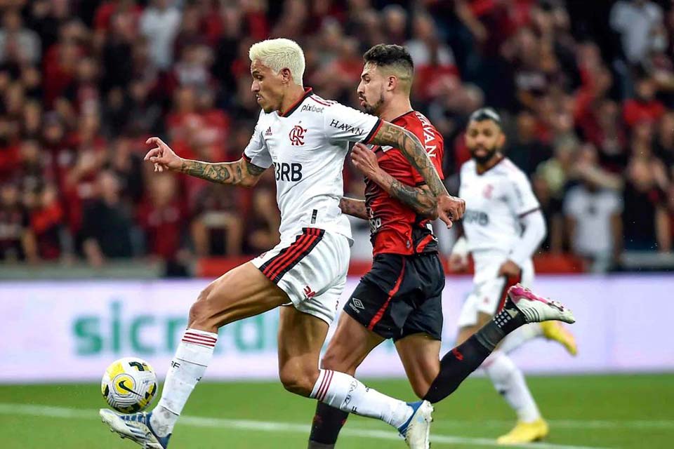 Flamengo recebe Athletico-PR em 1º jogo das quartas da Copa do Brasil