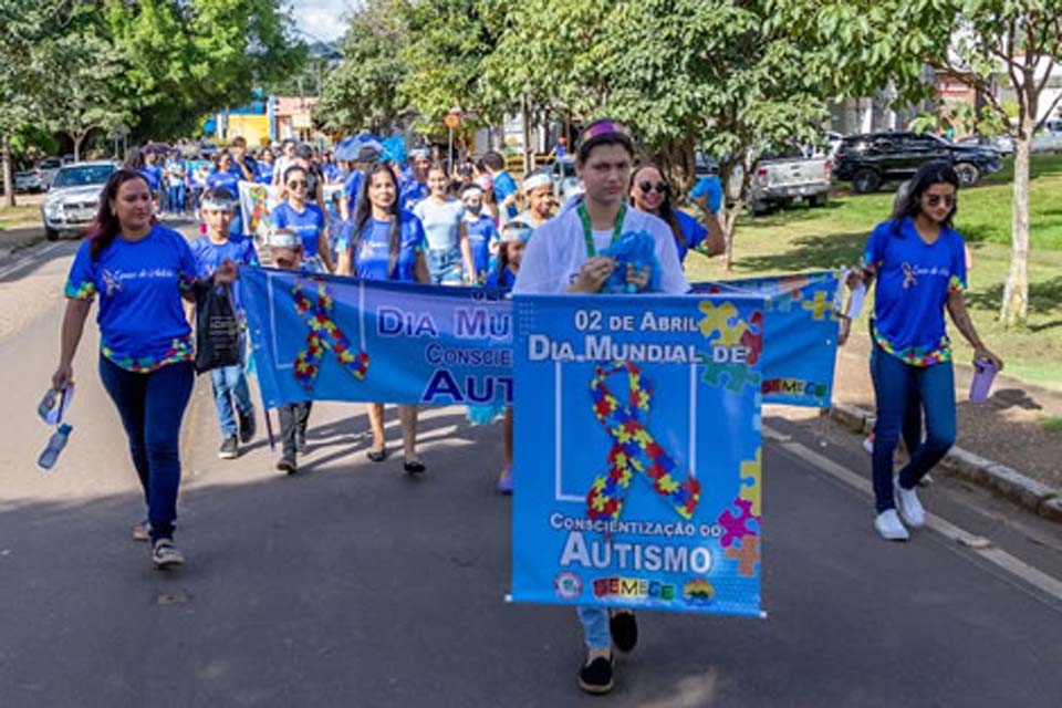 Prefeitura promove passeata alusiva ao Dia Mundial de Conscientização do Autismo