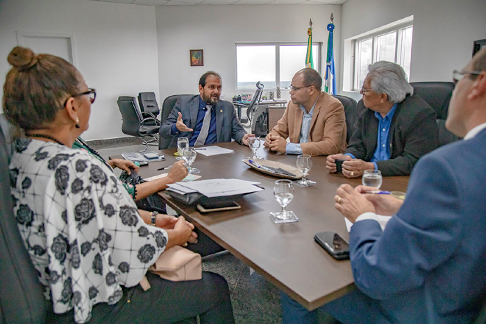 Presidente Laerte Gomes confirma apoio para divulgação do Bazar da Solidariedade