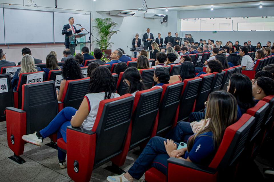 Presidente do STF cumpre agenda em Porto Velho e recebe homenagem do TJRO