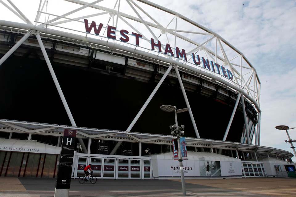 Premiere League: West Ham pode ter torcida no estádio via aplicativo