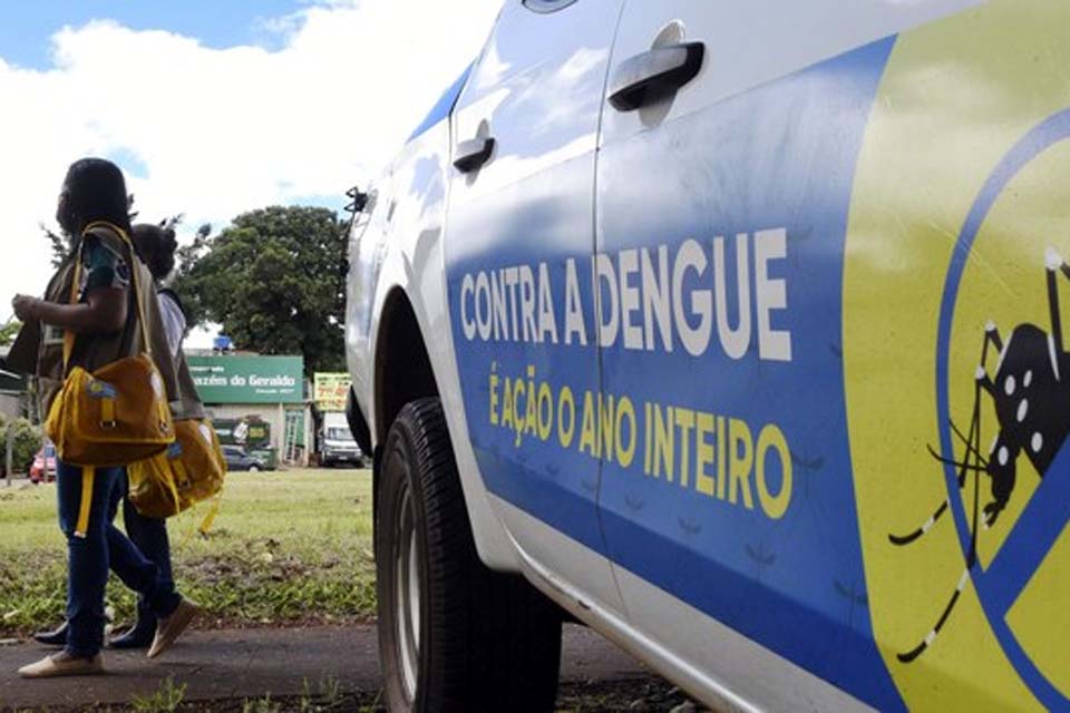 Em uma semana, casos prováveis de dengue sobem de 120 mil para 217 mil