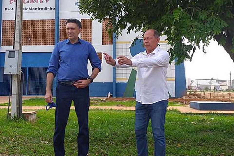 Deputado Coronel Chrisostomo em visita a Pimenta Bueno vistoria obras cujos recursos são oriundos de sua atuação como parlamentar