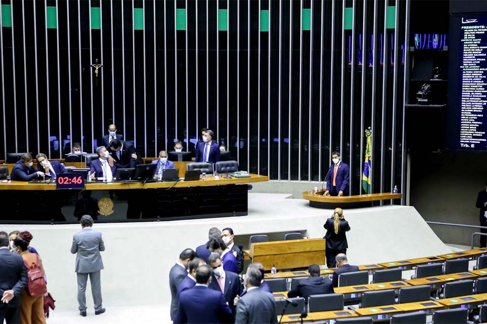 Câmara aprova PEC dos Precatórios em segundo turno