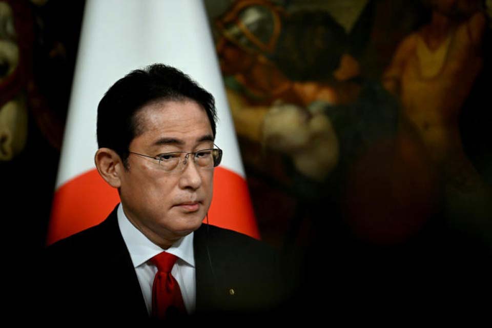 Japão e Reino Unido firmam acordo de defesa ante ameaça crescente da China