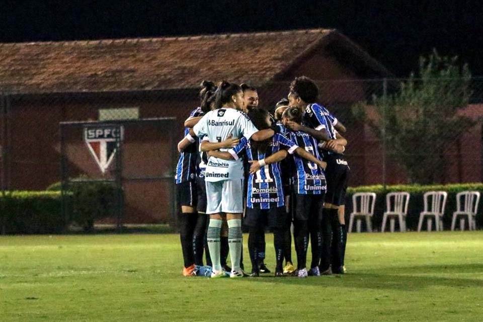 Grêmio leva última vaga e define quartas do Brasileiro Feminino