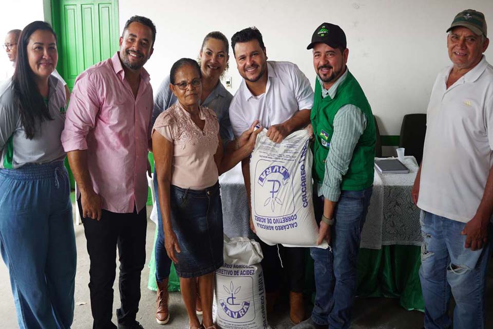 Marcelo Cruz fortalece agricultura familiar de Ji-Paraná com 120 toneladas de calcário para produtores rurais