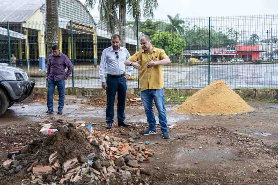 Prefeito Hildon Chaves visita local que abrigará, temporariamente, a rodoviária de Porto Velho