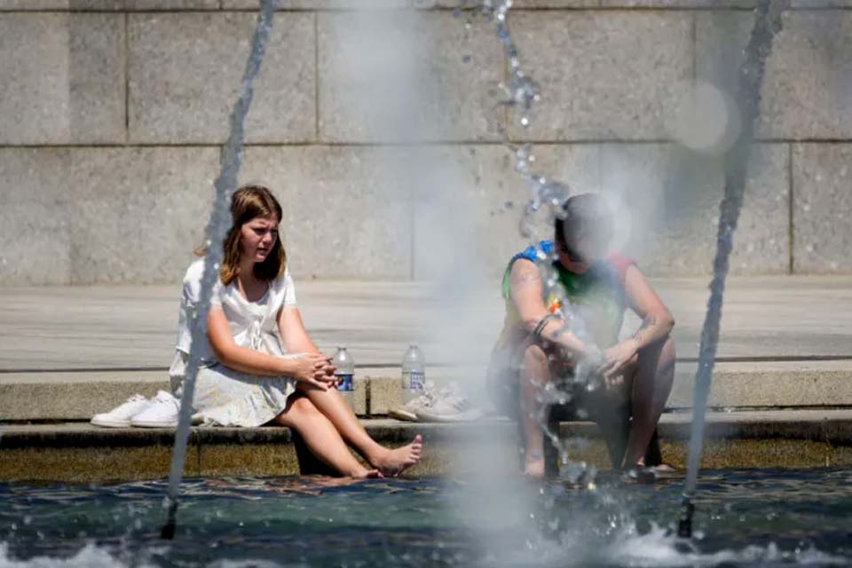 Mais de 60 milhões de pessoas sofrem com onda de calor intenso que atinge os EUA