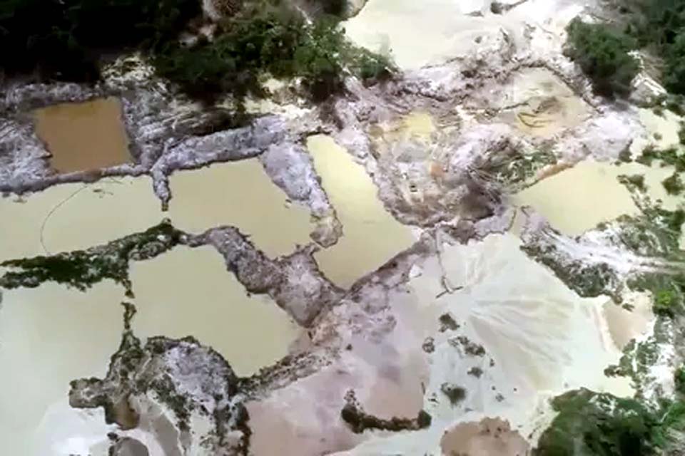 Mais de 4 mil garimpos ilegais contaminam rios e comunidades amazônicas, diz a Organização do Tratado de Cooperação Amazônia