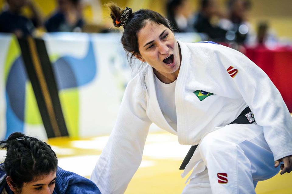 Medalhistas paralímpicos são eternizados em Cidade das Artes Marciais