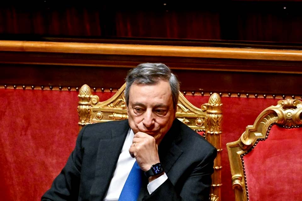 Primeiro-ministro italiano, Mario Draghi, apresenta nova renúncia