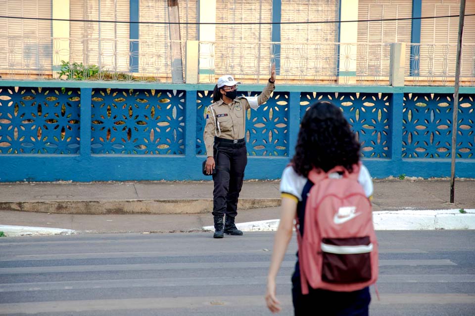 Porto Velho: Áreas próximas às escolas recebem fiscalização de trânsito reforçada