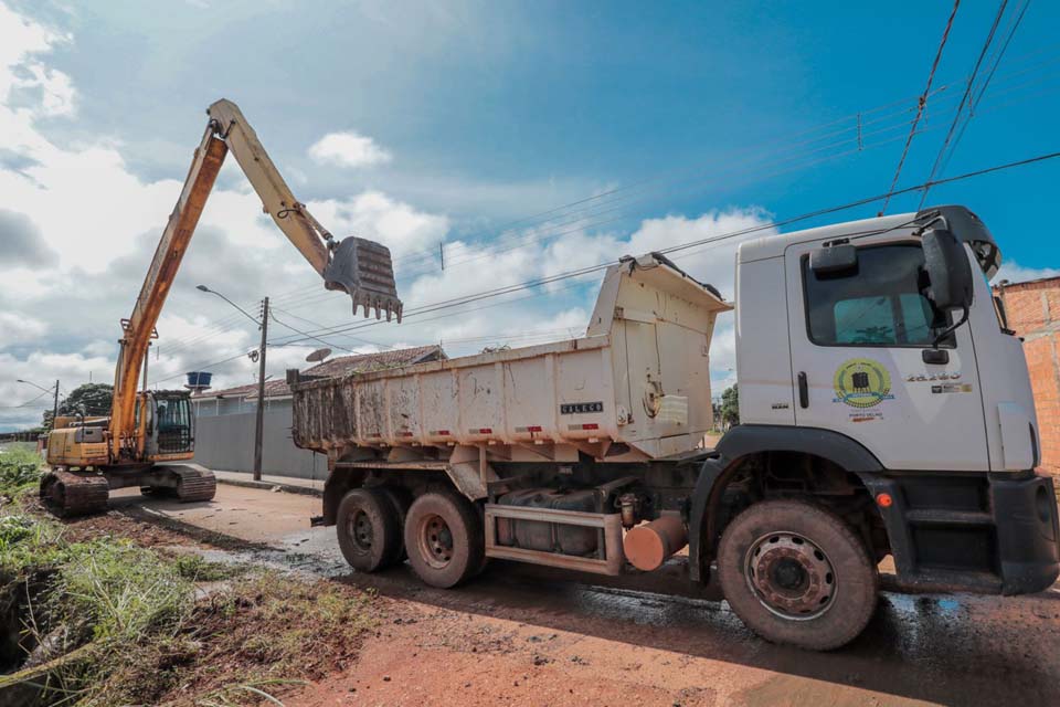 Cerca de 2 quilômetros de canais já foram limpos nos dois primeiros meses do ano