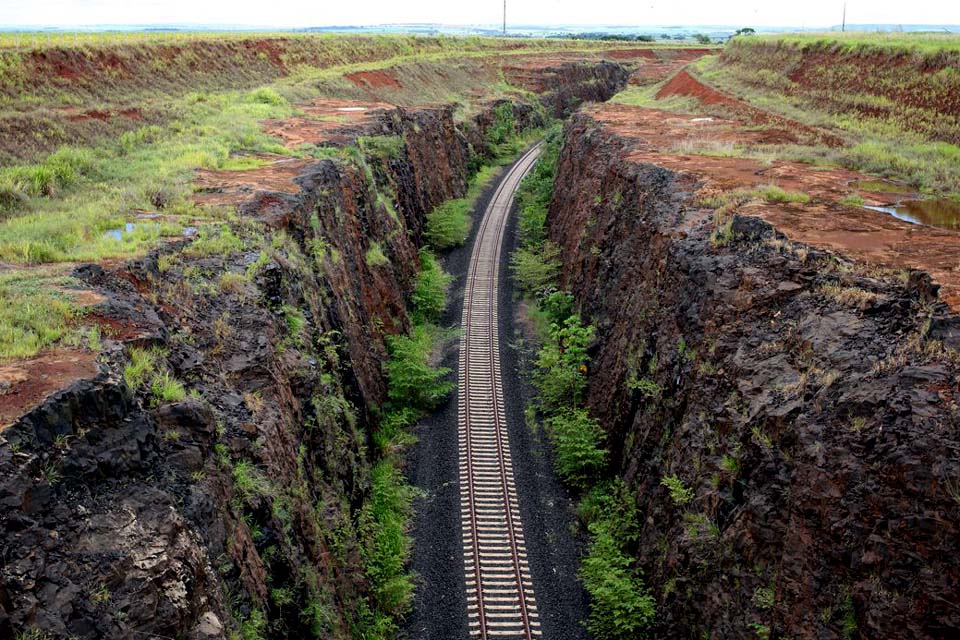 Governo quer dobrar participação do modo ferroviário em oito anos