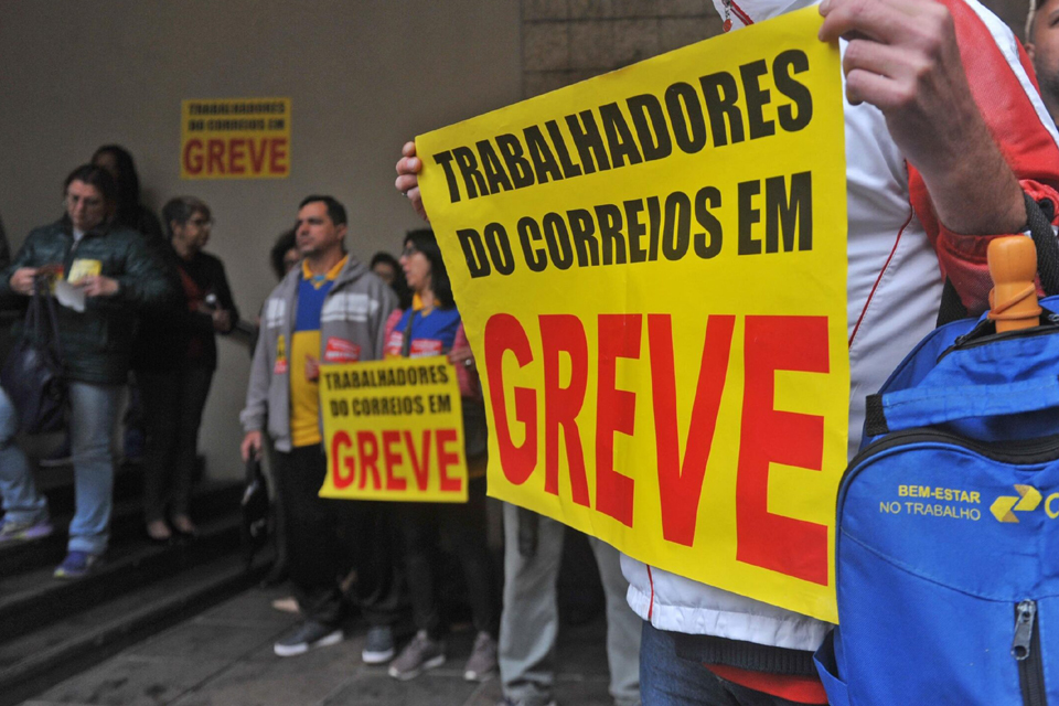 Correios ajuíza Dissídio Coletivo de Greve