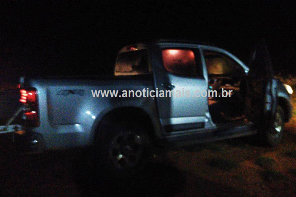 Bandidos armados roubam caminhonete na zona rural de Theobroma